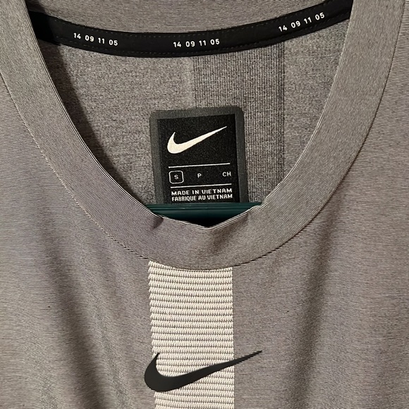 Nike dress size small - Picture 3 of 5